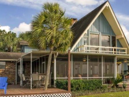 Hampton Lake Bed And Breakfast Starke Exterior photo